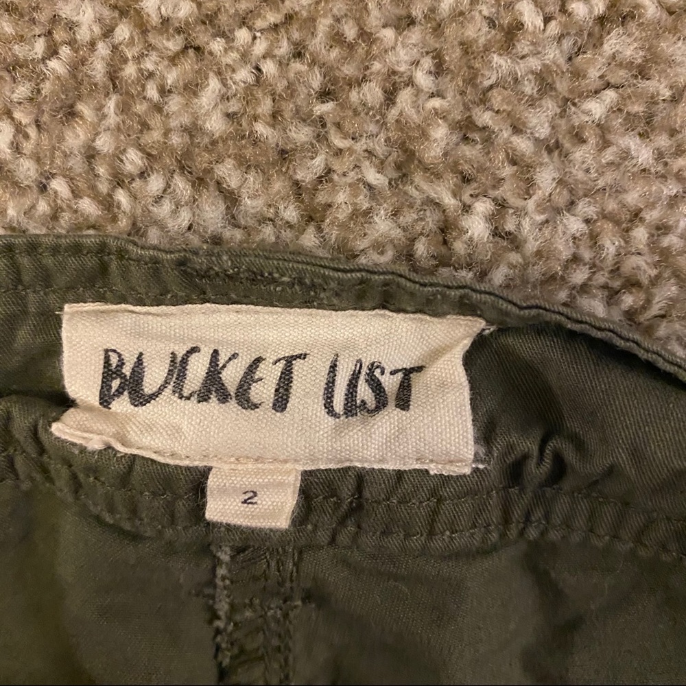Green Pants - Picture 5 of 5